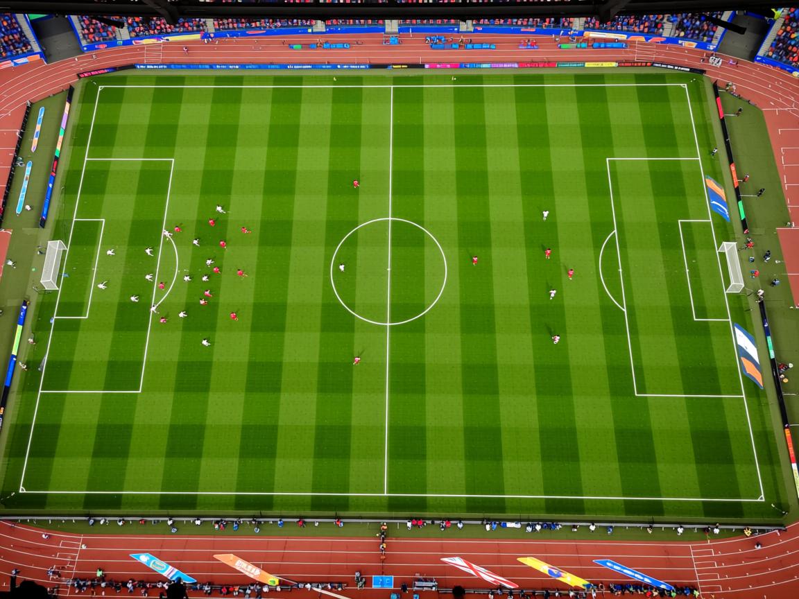 开云官方网-塞维利亚中后场配合流畅减少失误，塞维利亚最佳阵容