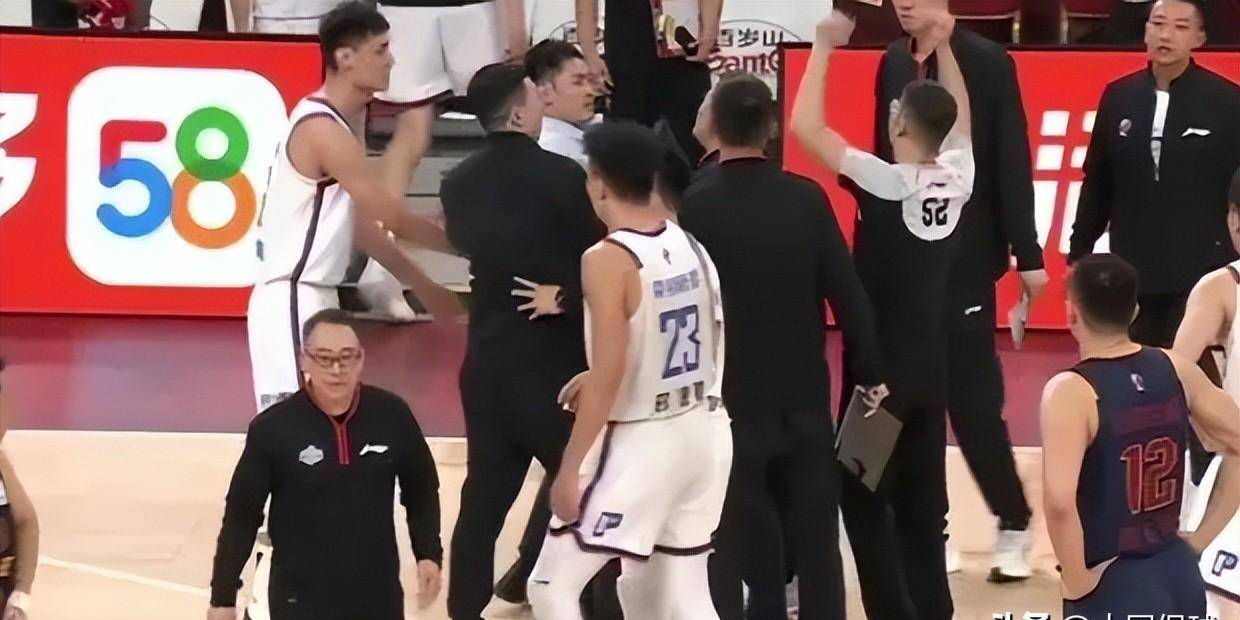 九游娱乐登录-华莱士主场未能奏效进攻不利的简单介绍